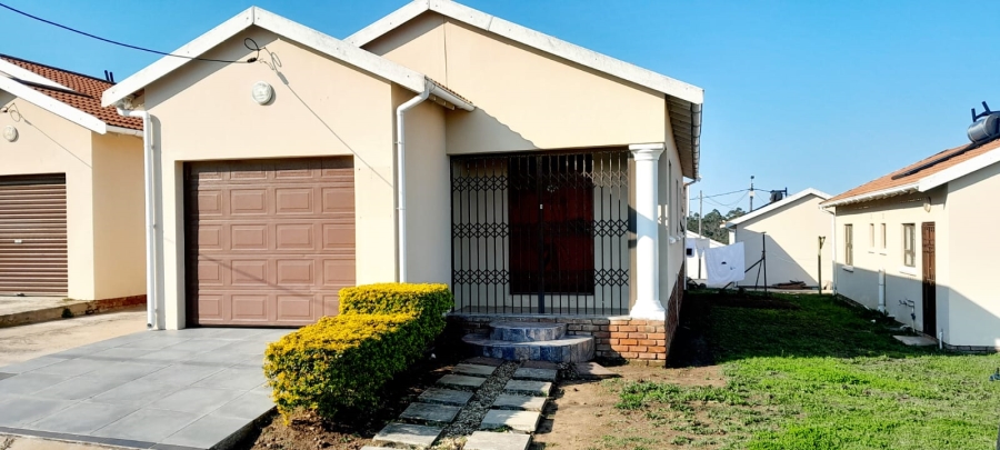 3 Bedroom Property for Sale in Graceland Eastern Cape